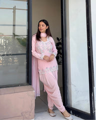 Pink Embroidered Suit with Dupatta – Elegant 3-Piece Ethnic Set for Women
